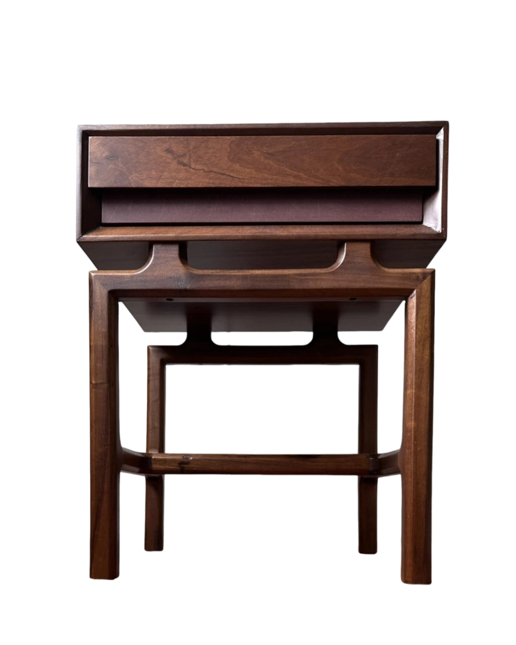 Mesa de Cabeceira Giuseppe: Madeira Imbuia, Design Moderno e Funcional